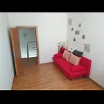 Mezonetovy V Centre Novej Dubnice Apartmán *