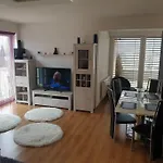 Mezonetovy V Centre Novej Dubnice Apartmán *