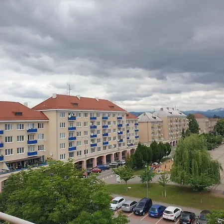 Mezonetovy V Centre Novej Dubnice *