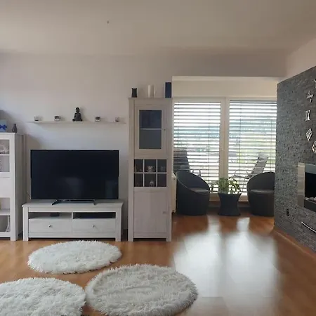 Mezonetovy V Centre Novej Dubnice Appartement